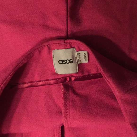 Berry colored ASOS shorts size 8 US never worn - Picture 5 of 7